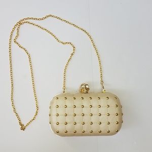 Skull Clutch